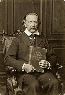 Historisches Foto von Graf Ortho mit seinem ersten Wörterbuch
